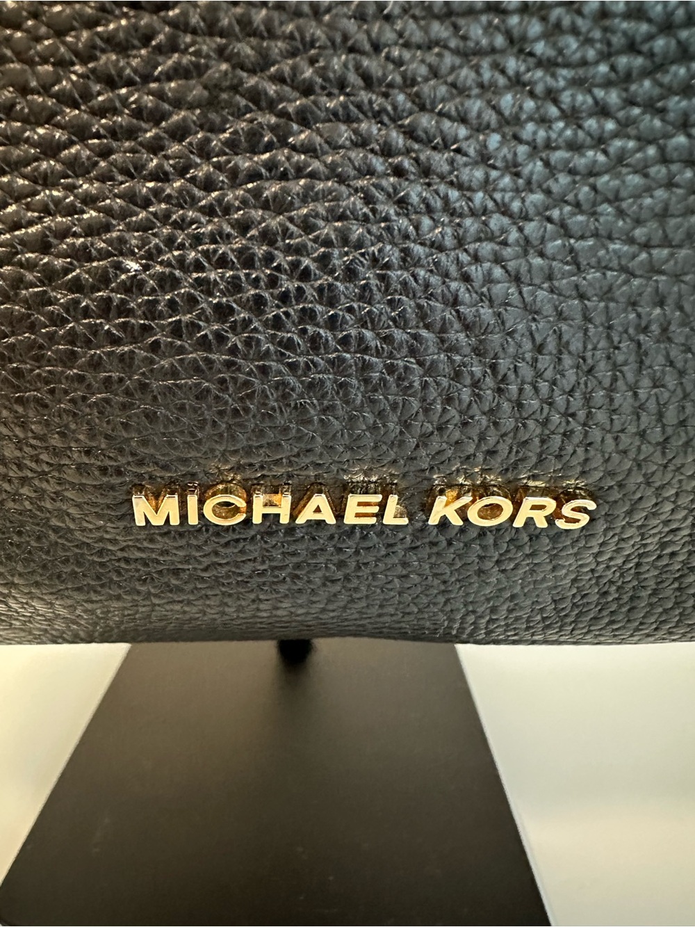 Michael Kors Genuine Leather Large Hobo Shoulder Bag Black Gold Tone EUC - Picture 3 of 16